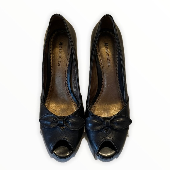 Naturalizer Black Leather Peep Toe Pumps - Picture 2 of 4